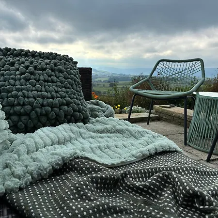 Luxury Above Reservoir With Sunrise-to-sunset Views *